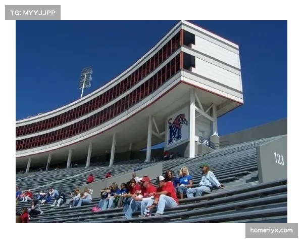 美洲赛区竞争格局 孟菲斯大学排名预测第一